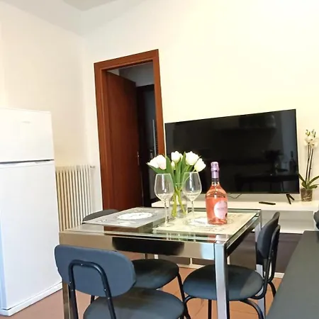 Cernobbio Studio تْشيرنوبيو